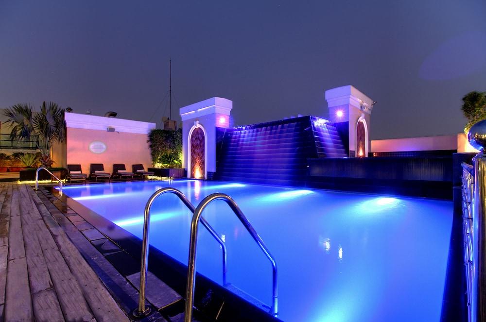 The Pllazio Hotel Гургаон Екстериор снимка